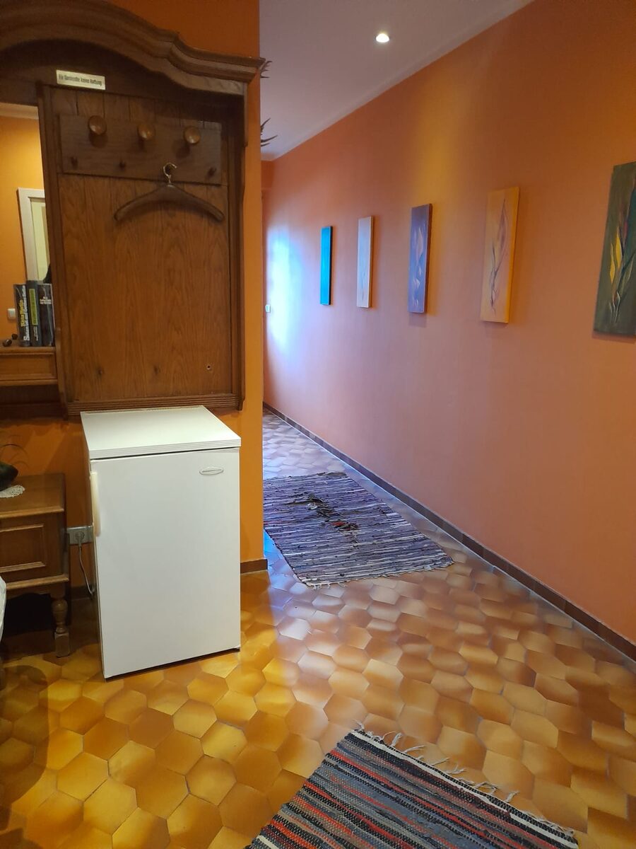 Flur mit Gemeinschaftskühlschrank